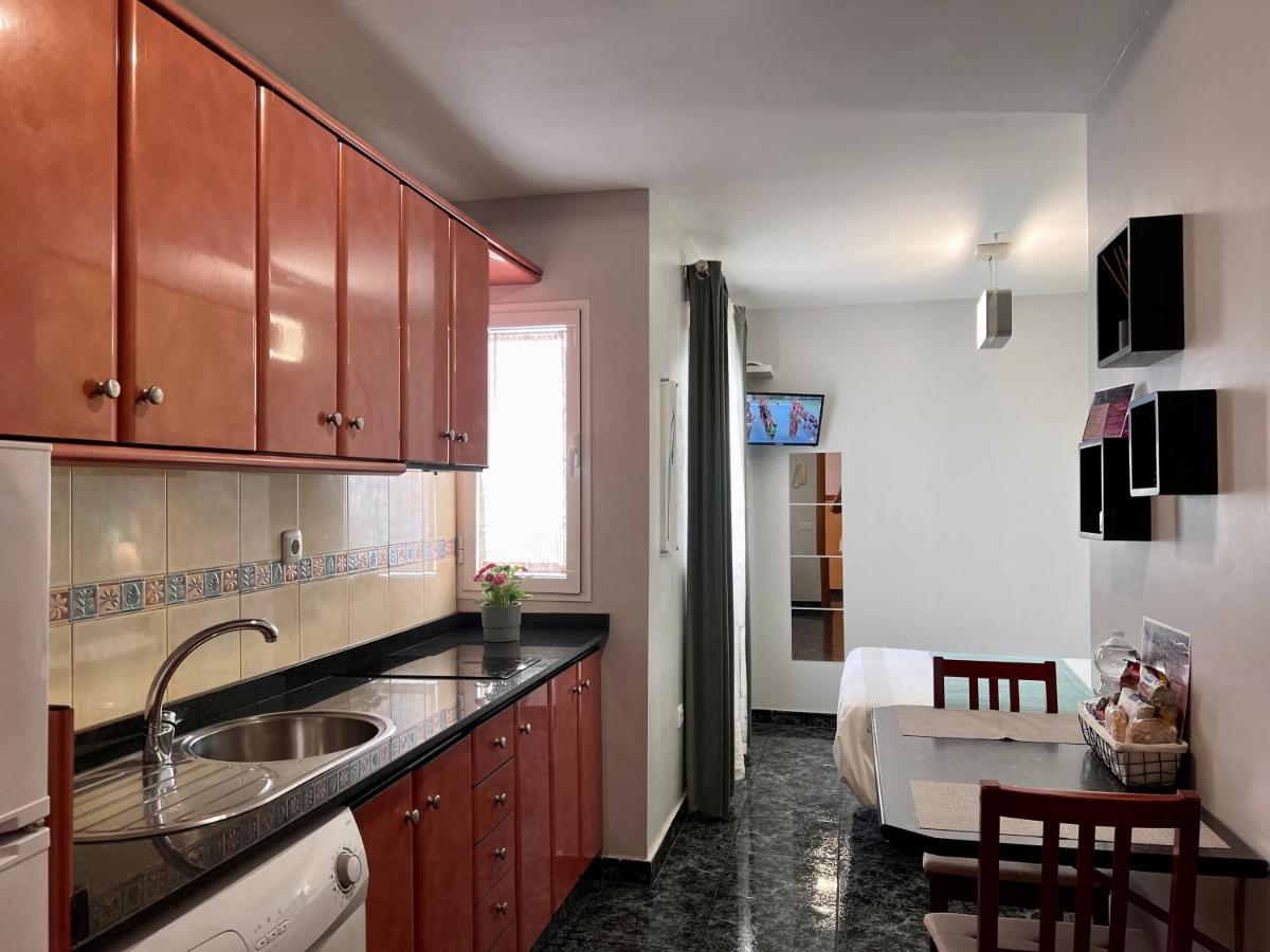 Estudios Dalia Vecindario  Ngoại thất bức ảnh